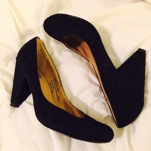 Black Urban Outfitters Pumps