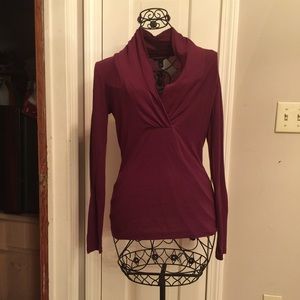 BANANA REPUBLIC BLACK ROSE TOP