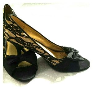 Black and champagne lace heels