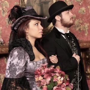 Meet your Posher, Adria