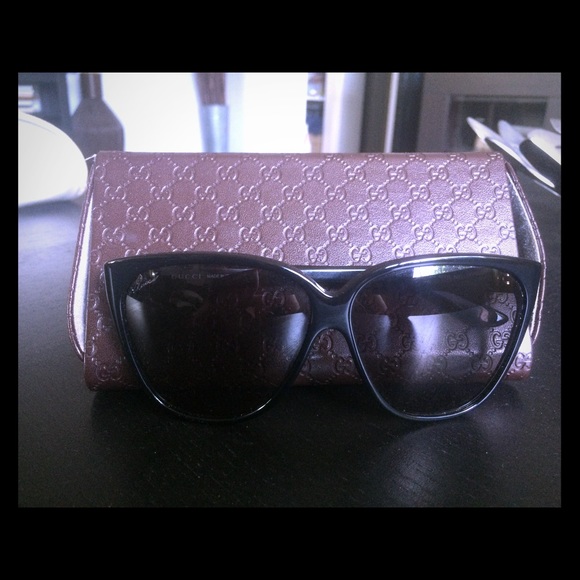 Black Gucci Sunglasses