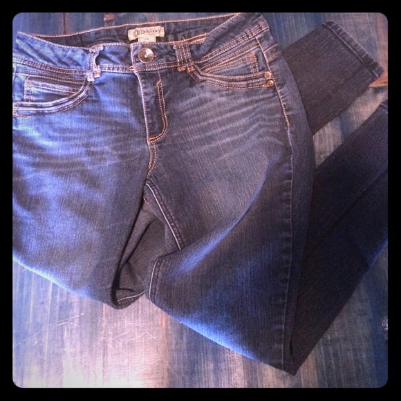 It's almost Autumn! Democracy jeans 👖👖