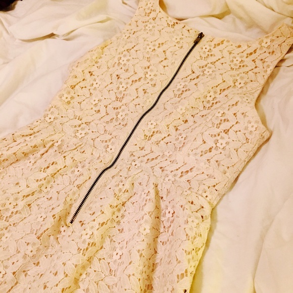 Forever 21 Cream Lace Dress - Picture 4 of 4