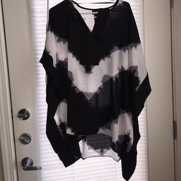 Mossimo Supply Co. Tops - Chevron Black & White poncho top