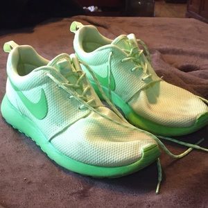 Lime Green Nike Roshe Run