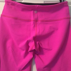 Barely worn Lululemon athletica pink crop pants