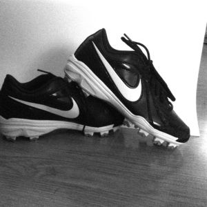 Nike women's softball cleats