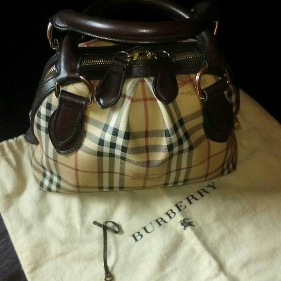 Burberry purse