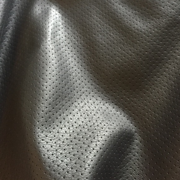 NWT Vince Camuto 6P leather circle skirt - Picture 2 of 4