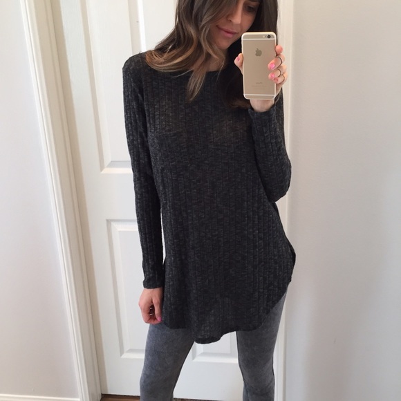 Tops - Sold • Charcoal Soft Ribbed Top