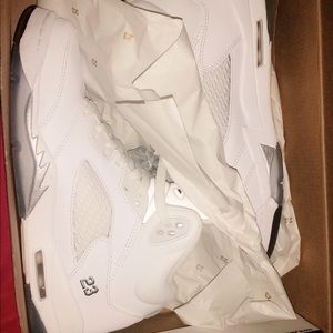 Jordan Retro 5s 7Y