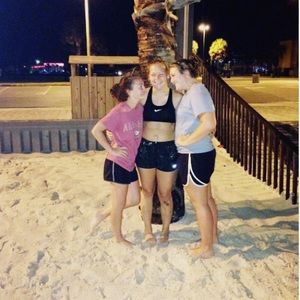 Meet your Posher, Addison