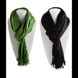 Velvety Scarves Green or Black