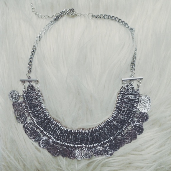 Lightweight Silver coin statement necklace - Picture 2 of 4