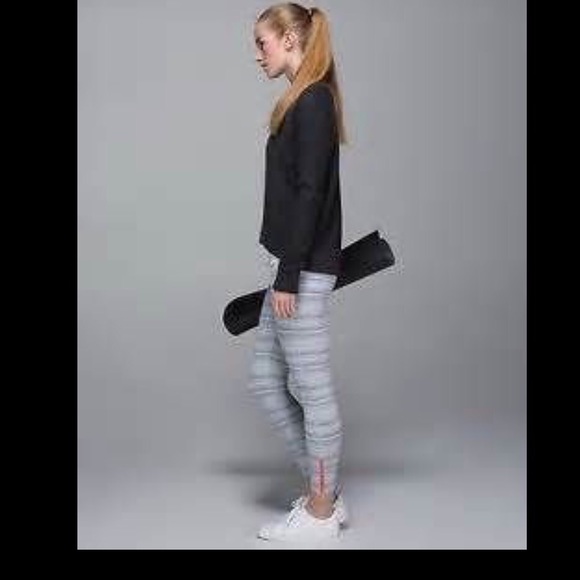 🎈SOLD🎈lulu high times pant with zip - Picture 2 of 2