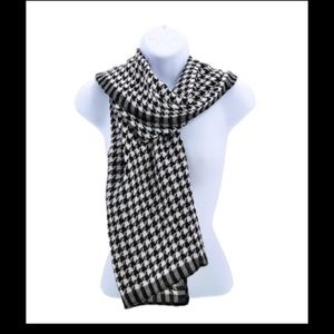 Houndstooth Scarf