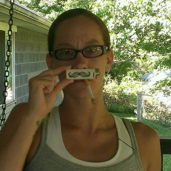 Meet your Posher, Katie - Picture 4 of 4