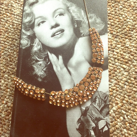 Peach jeweled Necklace
