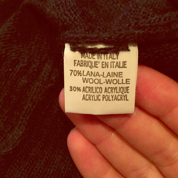 This is the tag for the green brandy sweater