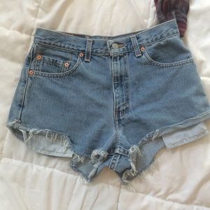 LEVIS X OU JEAN SHORTS