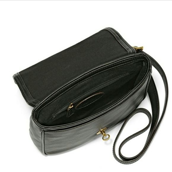 82 fossil handbags black fossil bag from s closet on poshmark 82 fossil handbags black fossil bag from s closet on poshmark