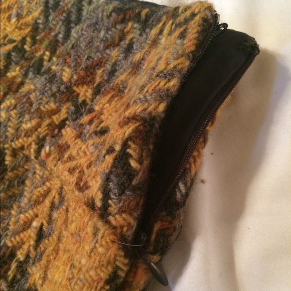 Mini skirt - Picture 3 of 3