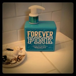 Forever Pink Luminous Body Lotion