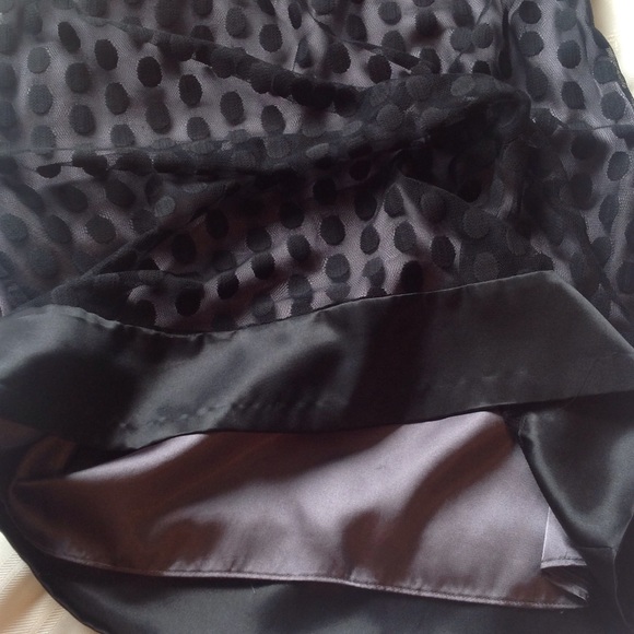 REALLY PRETTY LBD - Picture 3 of 4