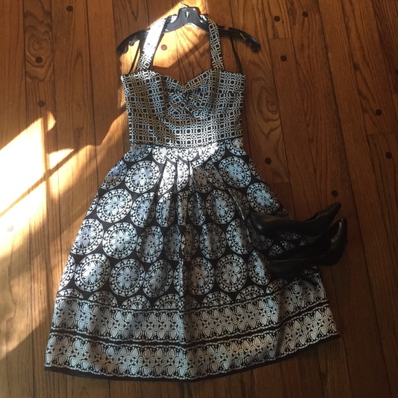 Strapless/halter formal dress