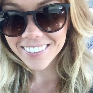 Meet your Posher, Taylor