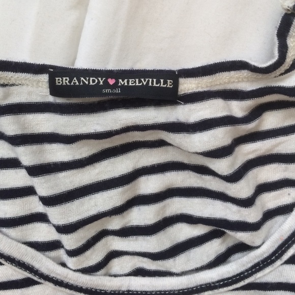 Brandy Melville scoop neck stripped tee - Picture 2 of 2