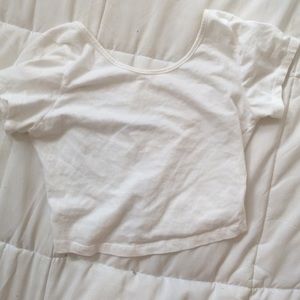Brandy Melville white cropped tee