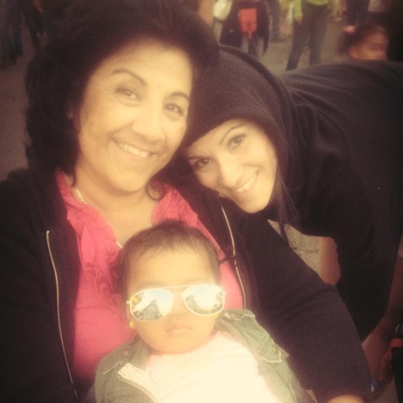 Meet your Posher, Adrian - Picture 1 of 1