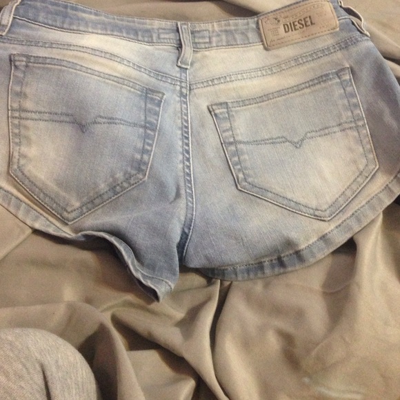 Light blue shorts - Picture 2 of 4