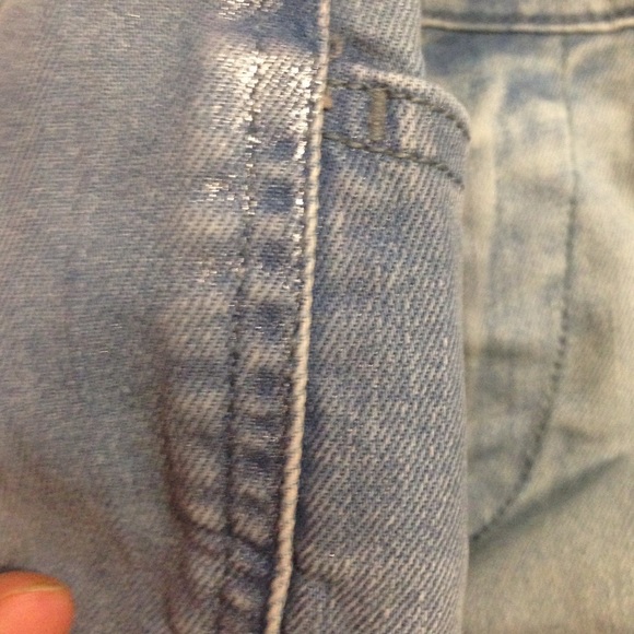 Light blue shorts - Picture 3 of 4