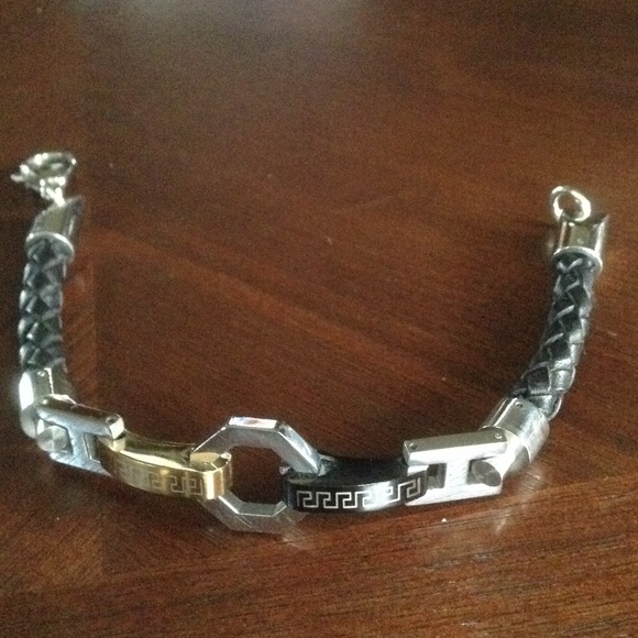 Beautiful Men Stainless Steel Bracelet!!