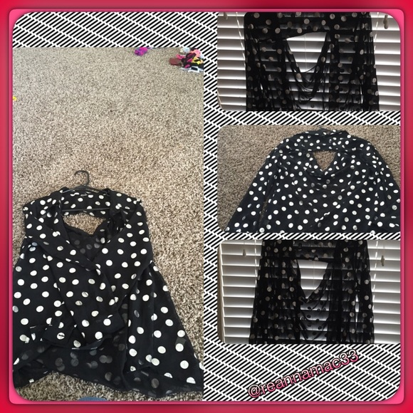 !price drop!Black and silver open back shirt.