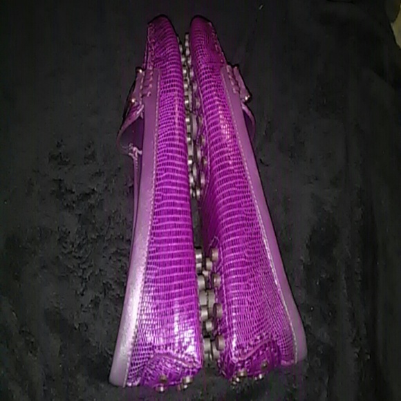 SOLD......Tory Burch - Picture 4 of 4