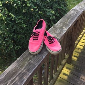 Neon pink vans 💕