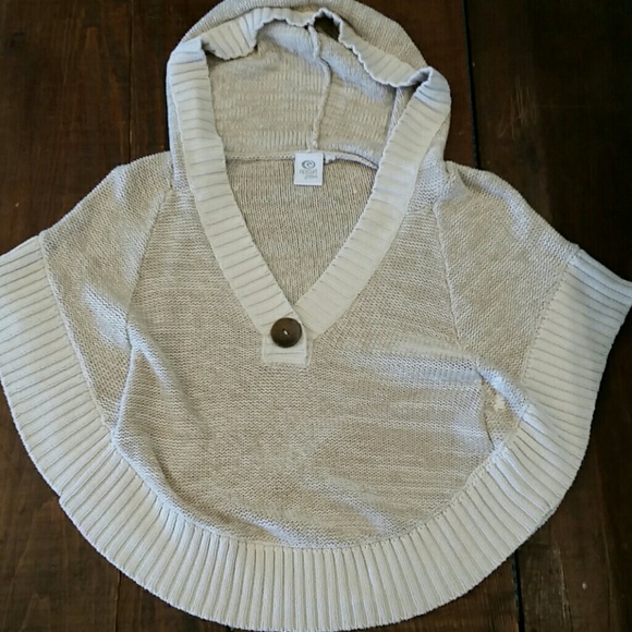 Closing 9/16 - rip curl poncho