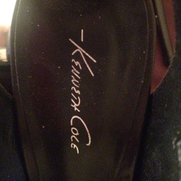 Kenneth Cole - Picture 3 of 4