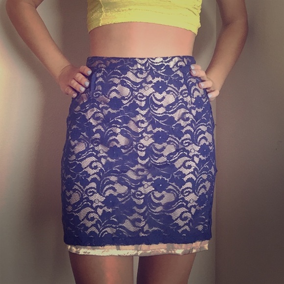 Francesca's Collections Dresses & Skirts - 🌹Lace skirt boutique Francesca's blue