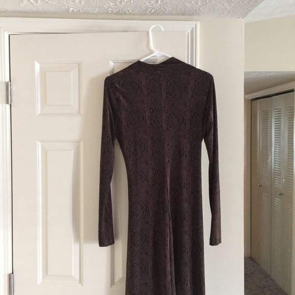 Dress - Picture 3 of 4