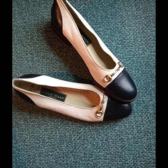 Vintage Cole Haan Spectator Flats