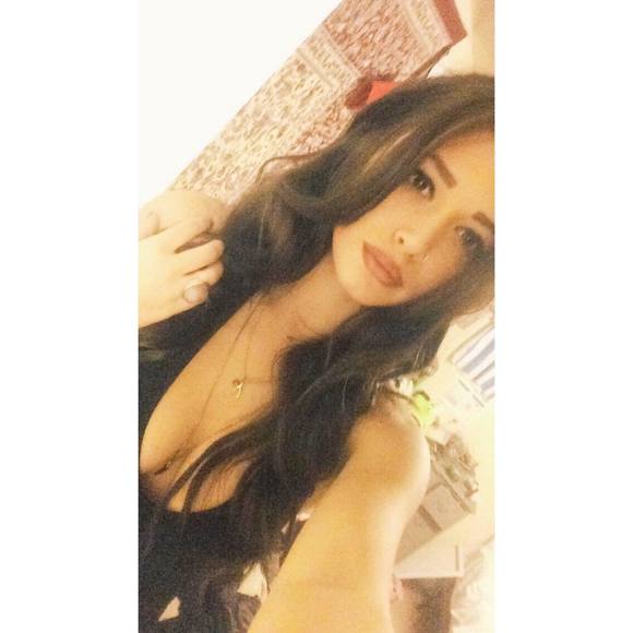 Meet your Posher, Kelli - Picture 1 of 1