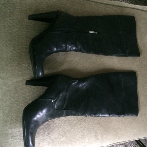 Guess black leather boots. Sz  10 M. Like new