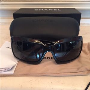 Chanel Black CC Logo Sunglasses 6022-Q