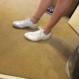 More photos Nike shoes HOLD