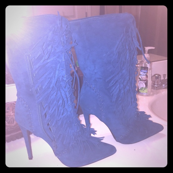 Suede boots