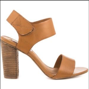 Steve Madden Confdnce sandal heels size 11